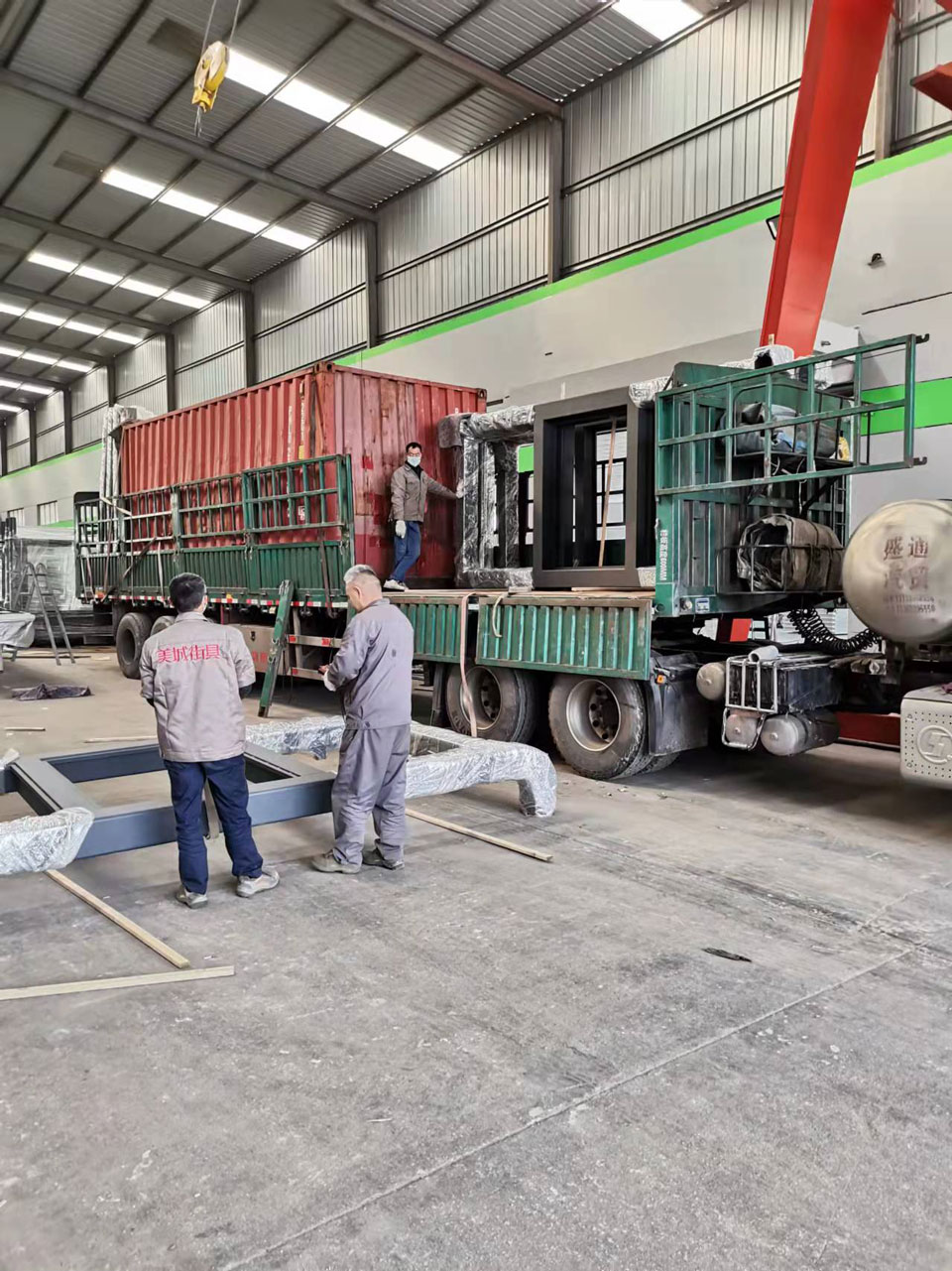 新疆獨(dú)山子發(fā)貨圖 新疆獨(dú)山子發(fā)貨圖